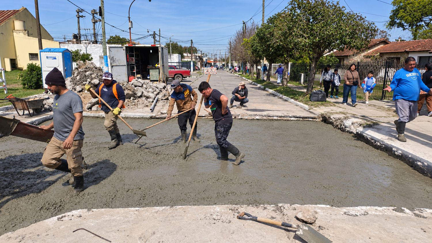 Bacheo de calzada con hormigón